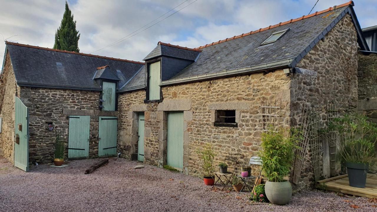 La Vallee Du Launay Taden Exterior photo