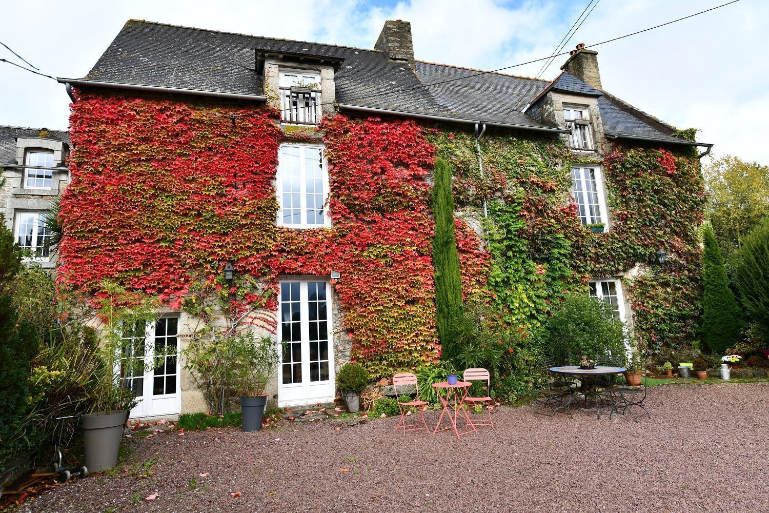 La Vallee Du Launay Taden Exterior photo